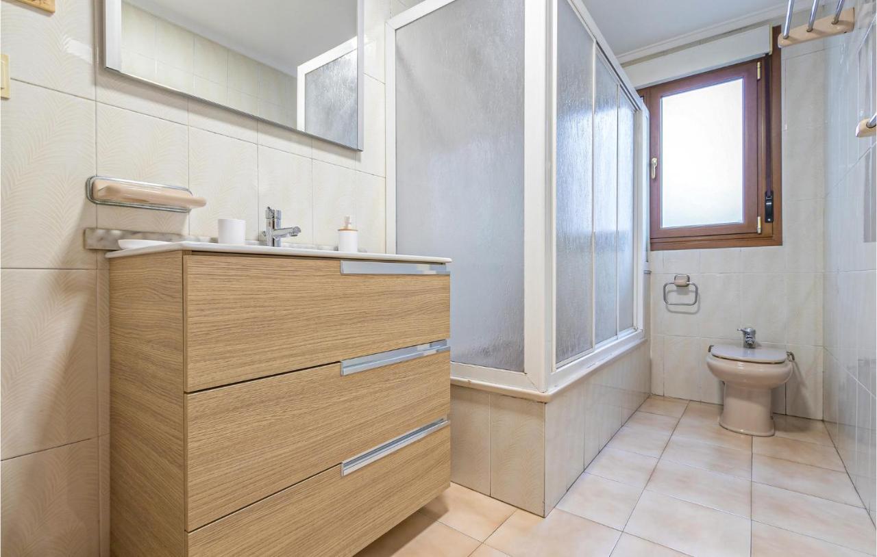 Stunning Apartment In Gijon With Wifi Экстерьер фото